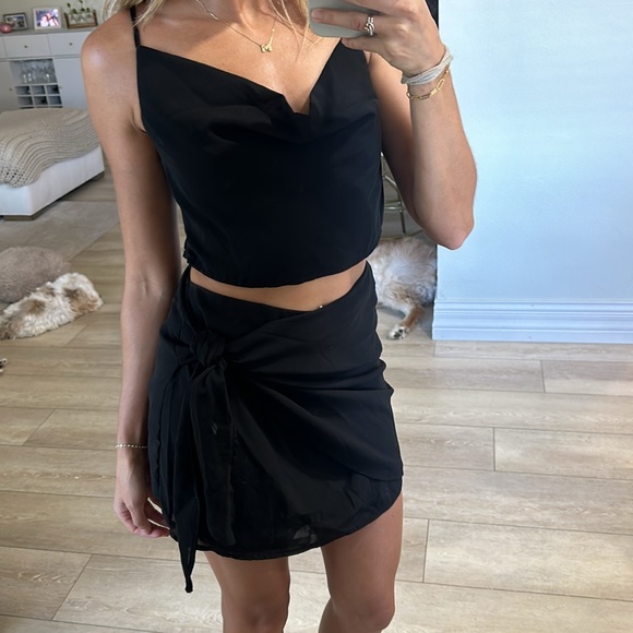 Black skirt set - Picture 4 of 5